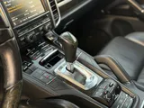 Porsche Cayenne S 2011 V8